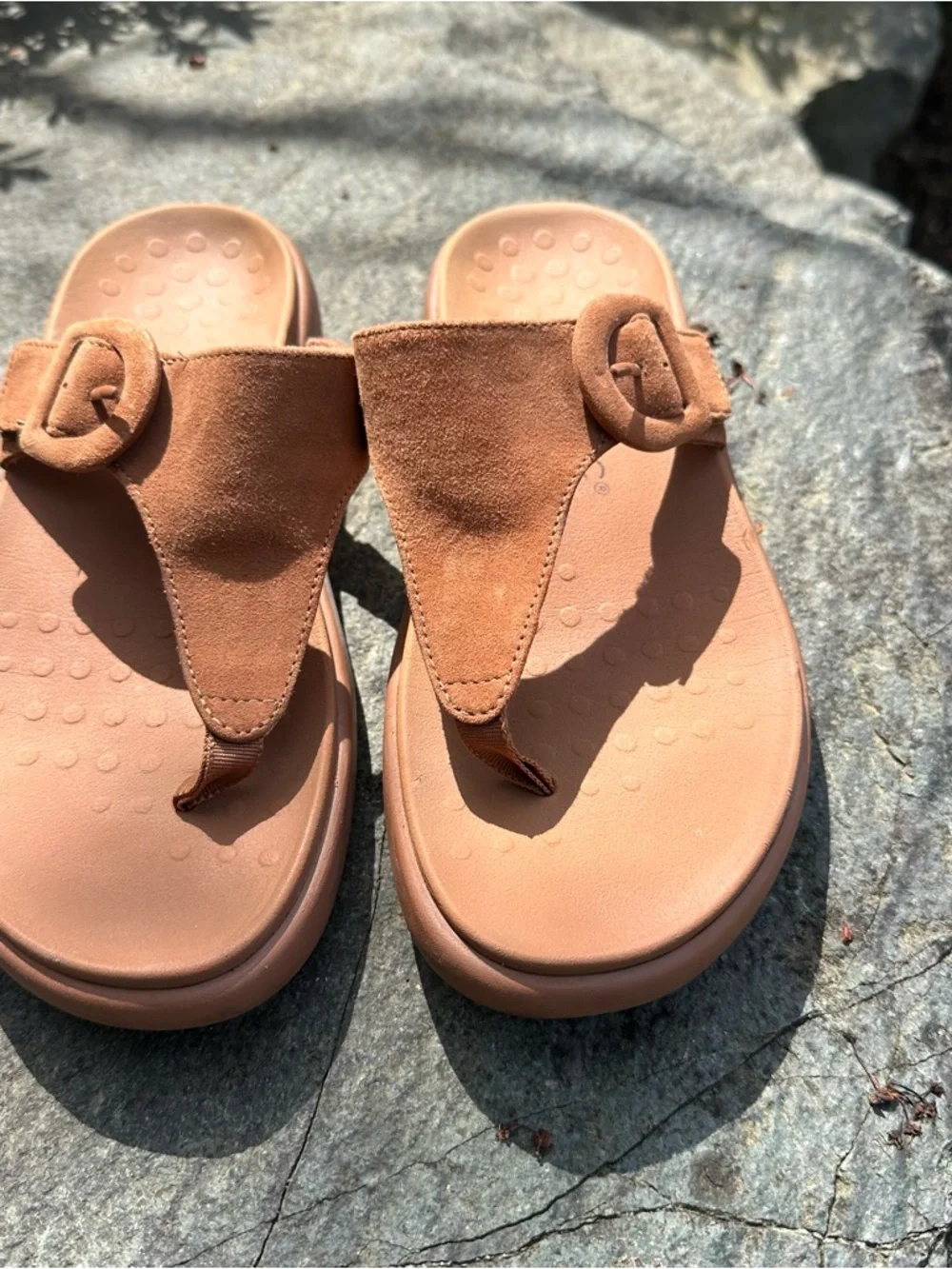 Vionic Activate Rx Recovery Suede Thong Sandals in Argan Brown - Picture 2 of 9